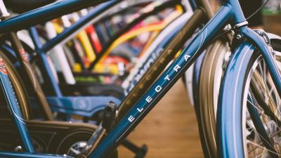 10% DISCOUNT AT THE BIKE SHOP 10% DISCOUNT AT THE BIKE SHOP